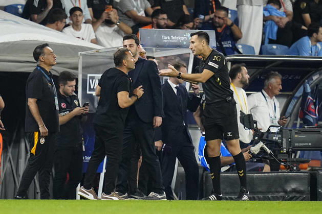 Istanbul Basaksehir FK v Galatasaray SK - Trendyol Super Lig ISTANBUL, TURKIYE - SEPTEMBER 04: Okan Buruk, Manager of Galatasaray, protests during the Trendyol Super Lig match between Istanbul Basaksehir FK and Galatasaray SK at Basaksehir Fatih Terim Stadium on September 4, 2026 in Istanbul, Turkiye. Istanbul Basaksehir Fatih Terim Stadium Istanbul Turkiye Copyright: x x2026xYagizxGurtugx xPSxImagesxYagizxGurtugx