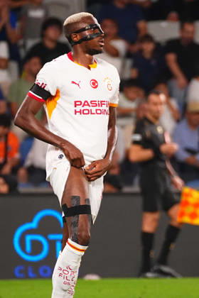 ISTANBUL, TURKEY - SEPTEMBER 04: Victor Osimhen of Galatasaray SK substituted in the first half after sustaining a groin injury during the Turkish Super League 2026 27 match between Baseaksehir FK and Galatasaray SK at Basaksehir Fatih Terim Stadium, 2026 in Istanbul, Turkey. Istanbul Basaksehir Turkey Copyright: xSeskimphotox BSehir-GSaray-040926 (15)