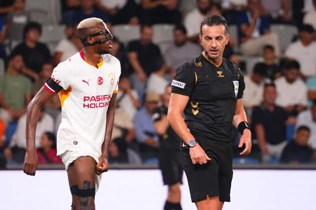 ISTANBUL, TURKEY - SEPTEMBER 04: Victor Osimhen of Galatasaray SK substituted in the first half after sustaining a groin injury during the Turkish Super League 2026 27 match between Baseaksehir FK and Galatasaray SK at Basaksehir Fatih Terim Stadium, 2026 in Istanbul, Turkey. Istanbul Basaksehir Turkey Copyright: xSeskimphotox BSehir-GSaray-040926 (17)