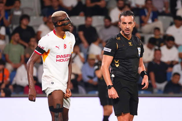 ISTANBUL, TURKEY - SEPTEMBER 04: Victor Osimhen of Galatasaray SK substituted in the first half after sustaining a groin injury during the Turkish Super League 2026 27 match between Baseaksehir FK and Galatasaray SK at Basaksehir Fatih Terim Stadium, 2026 in Istanbul, Turkey. Istanbul Basaksehir Turkey Copyright: xSeskimphotox BSehir-GSaray-040926 (18)