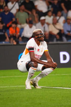 ISTANBUL, TURKEY - SEPTEMBER 04: Victor Osimhen of Galatasaray SK substituted in the first half after sustaining a groin injury during the Turkish Super League 2026 27 match between Baseaksehir FK and Galatasaray SK at Basaksehir Fatih Terim Stadium, 2026 in Istanbul, Turkey. Istanbul Basaksehir Turkey Copyright: xSeskimphotox BSehir-GSaray-040926 (9)