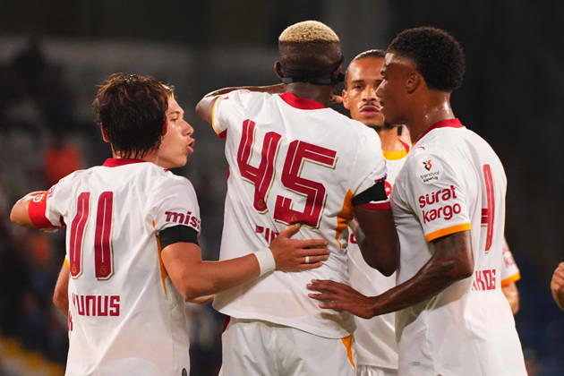 ISTANBUL, TURKEY - SEPTEMBER 04: Victor Osimhen of Galatasaray SK celebrates after scoring the first goal of his team with teammates during the Turkish Super League 2026 27 match between Baseaksehir FK and Galatasaray SK at Basaksehir Fatih Terim Stadium, 2026 in Istanbul, Turkey. Istanbul Basaksehir Turkey Copyright: xSeskimphotox BSehir-GSaray-040926 (73)