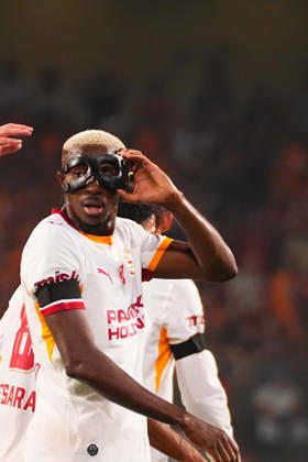 ISTANBUL, TURKEY - SEPTEMBER 04: Victor Osimhen of Galatasaray SK celebrates after scoring the first goal of his team during the Turkish Super League 2026 27 match between Baseaksehir FK and Galatasaray SK at Basaksehir Fatih Terim Stadium, 2026 in Istanbul, Turkey. Istanbul Basaksehir Turkey Copyright: xSeskimphotox BSehir-GSaray-040926 (76)