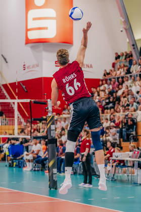 GER, Volleyball, European Championship Dress Rehearsal, Friendly Match, Germany vs. the Netherlands, September 4, 2026—Erik Röhrs serves, 66, Germany. Photo: HMB Media, Etienne Schlick Copyright: HMBxMedia EtiennexSchlick