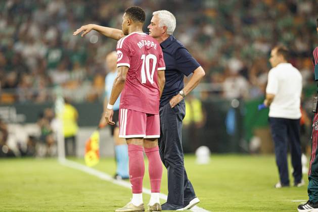 September 4, 2026, Seville, Spain: Kylian Mbappe Lotin and Head Coach Jose Mourinho (Real Madrid) seen in action during LaLiga EA SPORTS 2026 2027 game between teams of Real Betis Balompie and Real Madrid.Final Score: Real Betis Balompie 1-0 Real Madrid LaLiga EA SPORTS 2026 2027 - Real Betis Balompie And Real Madrid: Betis, Spain - 04 Sep 2026 - ZUMAs197 20260904_aaa_s197_375 Copyright: xMaciejxRogowskix