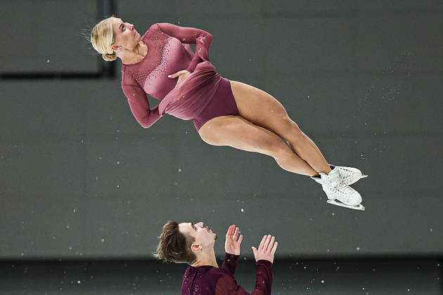 Sport Bilder des Tages JAPAN, TOKYO - SEPTEMBER 5, 2026: Anastasia Mukhortova and Dmitry Evgenyev of Russia perform their routine in the pairs short programme during the 2026 ISU Challenger Series Kinoshita Group Cup at the Tokyo Tatsumi Ice Arena. Mikhail Tereshchenko TASS  97122445