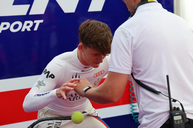 Monza, Italy, September 3–6, 2026, 2026 FIA Formula 3 Championship, Italy, Monza, Saturday, Sprint Race. Pictured: Freddie Slater (GBR 5) warming up with tennis balls at the Autodromo Nazionale Monza. Copyright: xFotostandx xFWMEDIAx
