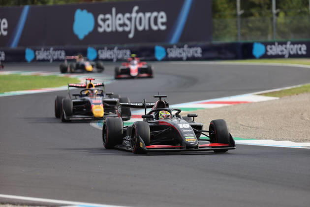 Monza, Italy, September 3–6, 2026, 2026 FIA Formula 3 Championship, Italy, Monza, Saturday Sprint Race. Pictured: Taito Kato (JPN) 10 leads the field ahead of Ernesto Rivera (MEX) 3 and Freddie Slater (GBR) 5 at the Autodromo Nazionale Monza. Copyright: xFotostandx xFWMEDIAx