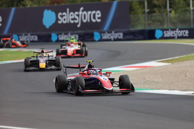 Monza, Italy, September 3–6, 2026, 2026 FIA Formula 3 Championship, Italy, Monza, Saturday Sprint Race. Pictured: Freddie Slater (GBR) 5 leads the field ahead of Mattia Colnaghi (ITA) 7 at the Autodromo Nazionale Monza. Copyright: xFotostandx xFWMEDIAx
