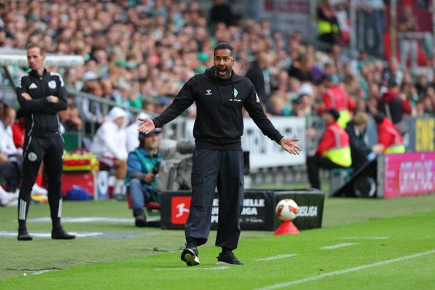 September 26, 2026, GER, Soccer, 1st Men s Bundesliga, Matchday 2, 2026–2027 Season, SV Werder Bremen vs. RB Leipzig; Coaching Zone, Sideline, Coaches Area, Technical Area; Coach Daniel Thioune; SV Werder Bremen fans go wild; Weserstadion, Bremen, Germany Copyright: xnordphotoxGmbHx xTauchnitzx
