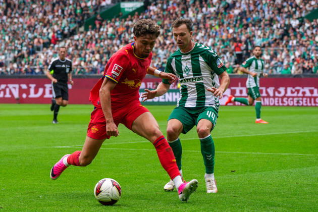 Neil El Aynaoui, RB Leipzig, 21; Youri Regeer, Werder Bremen, 44; German Soccer, Bundesliga, 2026–27 Season, Matchday 2, September 5, 2026, Werder Bremen vs. RB Leipzig, Weserstadion, Bremen Copyright: xLeonxFrickx