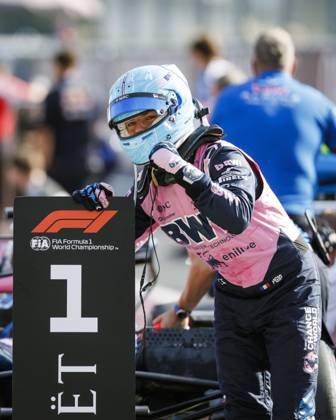 MONZA - Pierre Gasly (BWT Alpine F1 Team) celebrates securing pole position during qualifying at the Autodromo di Monza for the Italian Grand Prix. SANDER KONING ANP xVIxANPxSportx xxANPxIVx 567245159 originalFilename: 567245159.jpg