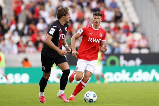 Soccer, 3rd Division, Matchday 04: Rot-Weiss Essen vs. Viktoria Köln on September 5, 2026, at the Stadion an der Hafenstraße in Essen; Semir Telalovic, Rot-Weiss Essen