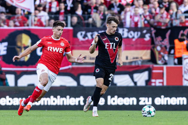 3rd Division Rot Weiss Essen vs. FC Viktoria Köln, September 5, 2026, Semir Telalovic (Rot Weiss Essen), 17, Lucas Wolf, FC Viktoria Köln, 21 3rd Division Rot-Weiss Essen vs. FC Viktoria Köln, Stadion an der Hafenstraße, Essen, September 5, 2026 DFL regulations prohibit any use of photographs as image sequences and or quasi-video Copyright: xBEAUTIFULxSPORTS Buriakovx