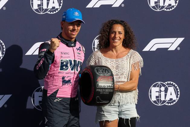 Qualifying winner, pole position in the race, Pierre Gasly, BWT Alpine 10, with the Pole Position Award, and Federica Brignone, Italian ski racer, qualifying, Italian Grand Prix, motorsports, men s, Formula 1, September 5, 2026, Monza, Lombardy, Italy Copyright: xkolbert-press ChristianxKolbertx