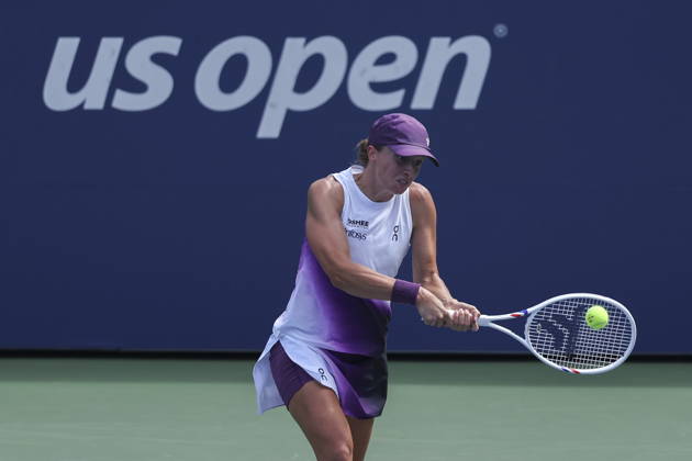 US Open tennis tournament - Day 7 Iga Swiatek of Poland in action against Marie Bouzkova of Czechia during the Women™s Singles round 3 of the US Open Tennis Championships at the USTA Billie Jean King National Tennis Center in Flushing Meadows, New York, USA, 05 September 2026. The 2026 US Open tournament runs from 23 August through 13 September. FLUSHING MEADOWS NEW YORK United States  Copyright: xSARAHxYENESELx