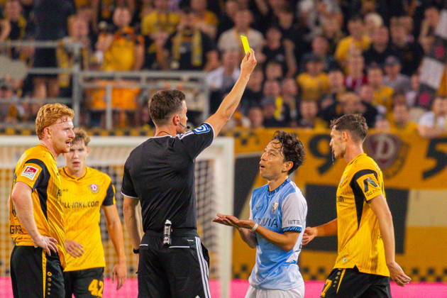 Germany 2. Bundesliga, 2026–2027 Season, September 5, 2026, Matchday 4, SG Dynamo Dresden vs. VfL Bochum, Rudolf Harbig Stadium; Harm Osmers, referee, issued a yellow card to Koji Miyoshi of VfL Bochum, 23 Copyright: xMichellexLukax