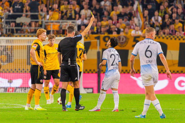 Germany 2. Bundesliga, 2026–2027 Season, September 5, 2026, Matchday 4, SG Dynamo Dresden vs. VfL Bochum, Rudolf Harbig Stadium; Harm Osmers, referee, issued a yellow card to Koji Miyoshi of VfL Bochum, 23 Copyright: xMichellexLukax