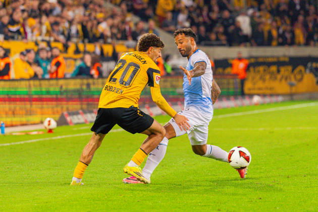 Germany 2. Bundesliga, 2026–2027 Season, September 5, 2026, Matchday 4, SG Dynamo Dresden vs. VfL Bochum, Rudolf Harbig Stadium: Maximilian Wittek (VfL Bochum), No. 32, in a tackle against Ben Justus Bobzien (SG Dynamo Dresden), No. 20 Copyright: xMichellexLukax