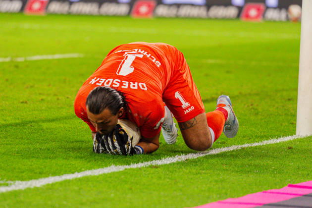 Germany 2. Bundesliga, 2026–2027 Season, September 5, 2026, Matchday 4, SG Dynamo Dresden vs. VfL Bochum, Rudolf Harbig Stadium, Tim Schreiber (SG Dynamo Dresden), 1 on the ball Copyright: xMichellexLukax