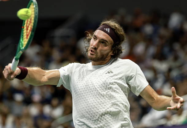 US Open tennis tournament - Day 8 Stefanos Tsitsipas of Greece in action against Ben Shelton of the USA during the Men s Singles fourth round of the US Open Tennis Championships in Flushing Meadows, New York, USA, 06 September 2026. FLUSHING MEADOWS NEW YORK United States  Copyright: xCRISTOBALxHERRERA-ULASHKEVICHx