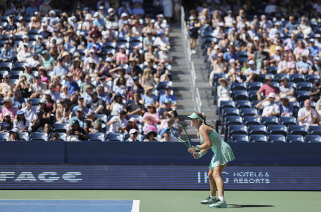 US Open tennis tournament - Day 9 Mirra Andreeva of Russia in action against Anastasia Potapova of Austria during the Women s Singles round 4 of the US Open Tennis Championships at the USTA Billie Jean King National Tennis Center in Flushing Meadows, New York, USA, 07 September 2026. The 2026 US Open tournament runs from 23 August through 13 September. FLUSHING MEADOWS NEW YORK United States Copyright: xSARAHxYENESELx