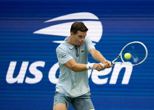 2026 US Open - Day 9 NEW YORK, NEW YORK - SEPTEMBER 7: Alexander Blockx of Belgium returns a shot during his match against Francisco Cerundolo of Argentina during the 2026 US Open - Day 9 at USTA Billie Jean King National Tennis Center on September 7, 2026 in New York, New York. New York USTA Billie Jean King National Tennis Center New York United States Copyright: xSusanxMullane ISIxPhotosx 9754