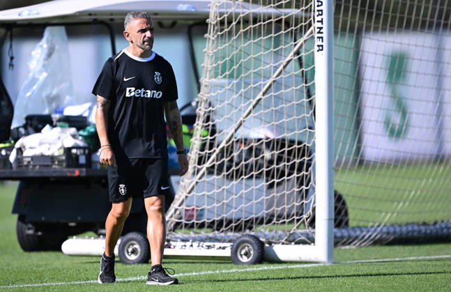 Ahead of Sporting CP - Galatasaray UEFA Champions League opener LISBON, PORTUGAL - SEPTEMBER 08: Sporting CP head coach Rui Borges is seen during a training session at the Cristiano Ronaldo Academy in Lisbon, Portugal on September 08, 2026, ahead of their UEFA Champions League opening match against Galatasaray. Burak Akbulut Anadolu Lisbon Portugal. Editorial use only. Please get in touch for any other usage. Copyright: x2026xAnadoluxBurakxAkbulutx