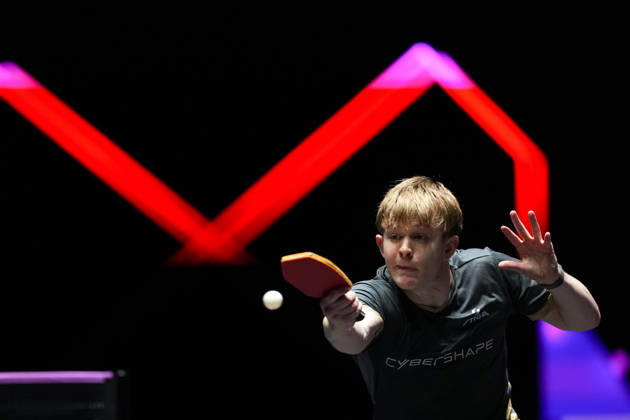 (260909) -- MACAO, Sept. 9, 2026 -- Tom Jarvis competes during the men s singles round of 32 match between Matsushima Sora of Japan and Tom Jarvis of England at the 2026 World Table tennis, Tischtennis (WTT) Champions Macao in Macao, south China, Sept. 9, 2026. ) (SP)CHINA-MACAO-TABLE TENNIS-WTT-MEN S SINGLES (CN) CheongxKamxKa 
