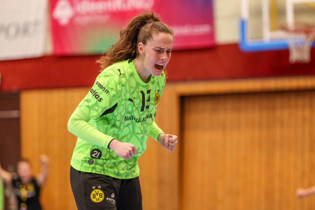 GER, Bensheim, HSG Bensheim Auerbach Flames vs. Borussia Dortmund, Alsco Women’s Handball Bundesliga, Handball, DHB, 2026–2027 Season, Weststadthalle Bensheim, Matchday 3 in Pictures: Sarah Wachter, BVB Borussia Dortmund Women’s Team 12, Joy, excitement, and celebration after the save by the goalkeeper. DFB and DFL regulations prohibit any use of photographs as image sequences and or quasi-video. September 9, 2026 Copyright: HMBxMedia HendrikxHamelau
