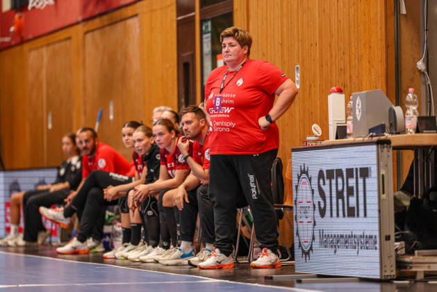 GER, Bensheim, HSG Bensheim Auerbach Flames vs. Borussia Dortmund, Alsco Women s Handball Bundesliga, Handball, DHB, 2026–2027 Season, Weststadthalle Bensheim, Matchday 3 in pictures: Ilka Flickinger, coach of the Bensheim Flames. DFB and DFL regulations prohibit any use of photographs as image sequences and or quasi-video, September 9, 2026 Copyright: HMBxMedia HendrikxHamelau