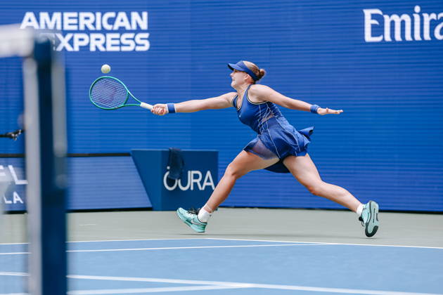 US Open tennis tournament - Day 11 Mirra Andreeva of Russia in action against Coco Gauff of USA during the Women s Singles Quarter Finals match of the US Open Tennis Championships in Flushing Meadows, New York, USA, 09 September 2026. FLUSHING MEADOWS NEW YORK United States Copyright: xOLGAxFEDOROVAx