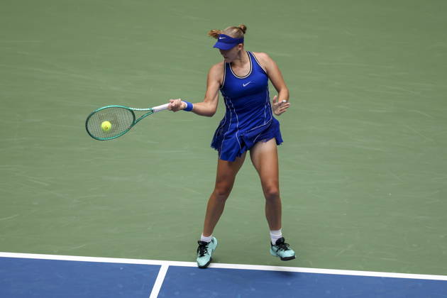 US Open tennis tournament - Day 11 Mirra Andreeva of Russia in action against Coco Gauff of the US during the Women s Singles Quarterfinals match of the US Open Tennis Championships in Flushing Meadows, New York, USA, 09 September 2026. FLUSHING MEADOWS NEW YORK United States Copyright: xSARAHxYENESELx