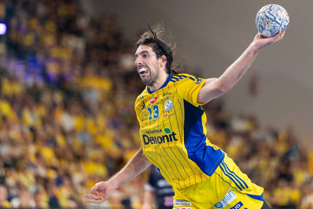 Kielce 09.09.2026. Handball EHF Champions League season 2026 2027 round 1 match between Industria Kielce and HC Kriens-Luzern in Kielce, Poland --- Pilka reczna EHF Liga Mistrzow sezon 2026 2027 kolejka 1 mecz : Industria Kielce - HC Kriens-Luzern Persons Shown : Julien Bos Photo by Igor Jakubowski Arena Akcji NEWSPIX.PL --- newspix.pl