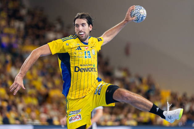 Kielce 09.09.2026. Handball EHF Champions League season 2026 2027 round 1 match between Industria Kielce and HC Kriens-Luzern in Kielce, Poland --- Pilka reczna EHF Liga Mistrzow sezon 2026 2027 kolejka 1 mecz : Industria Kielce - HC Kriens-Luzern Persons Shown : Julien Bos Photo by Igor Jakubowski Arena Akcji NEWSPIX.PL --- newspix.pl