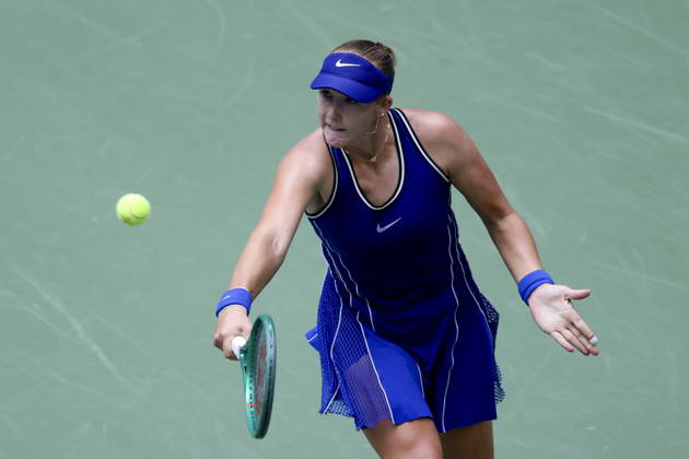 US Open tennis tournament - Day 11 Mirra Andreeva of Russia in action against Coco Gauff of the US during the Women s Singles Quarterfinals match of the US Open Tennis Championships in Flushing Meadows, New York, USA, 09 September 2026. FLUSHING MEADOWS NEW YORK United States Copyright: xSARAHxYENESELx