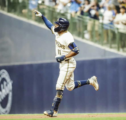 Milwaukee Brewers left fielder Jackson Chourio runs the bases after hitting a home run in the second inning of the MLB, Baseball Herren, USA game between the Chicago Cubs and the Milwaukee Brewers at American Family Field in Milwaukee, Wisconsin on Wednesday, September 9, 2026.  MIL20260909811 TANNENxMAURY
