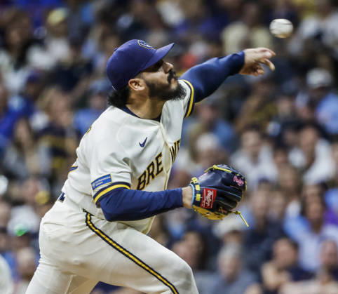 Milwaukee Brewers relief pitcher Jojo Romero throws in the sixth inning of the MLB, Baseball Herren, USA game between the Chicago Cubs and the Milwaukee Brewers at American Family Field in Milwaukee, Wisconsin on Wednesday, September 9, 2026.  MIL20260909825 TANNENxMAURY