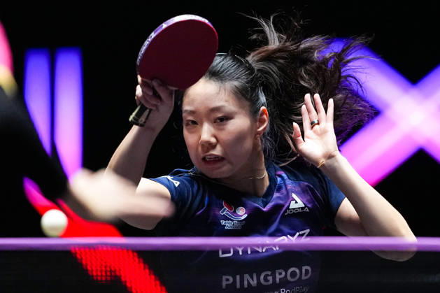 (260911) -- MACAO, Sept. 11, 2026 -- Lili Zhang hits a return during the women s singles round of 16 match between Dina Meshref of Egypt and Lili Zhang of the United States at the 2026 World Table tennis, Tischtennis (WTT) Champions Macao in Macao, south China, Sept. 11, 2026. ) (SP)CHINA-MACAO-TABLE TENNIS-WTT-WOMEN S SINGLES (CN) CheongxKamxKa 