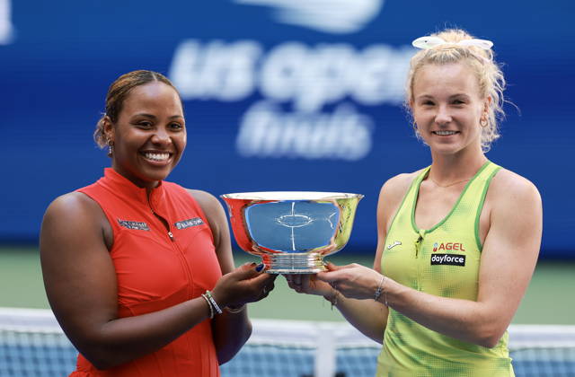 US Open tennis tournament - Day 13 Taylor Townsend of United States (R) and Katerina Siniakova of Czech Republic pose with their winner‚Äôs trophy after winning against Ashlyn Krueger of United States and Robin Montgomery of United States during the Women s Doubles Final match at Arthur Ashe Stadium in the USTA Billie Jean King National Tennis Center in Flushing Meadows, New York, USA, 11 September 2026. FLUSHING MEADOWS NEW YORK United States  Copyright: xCRISTOBALxHERRERA-ULASHKEVICHx