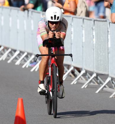 2026 IRONMAN 70.3 World Championship in Nice Bianca Bogen Athletes competing in the 2026 VinFast IRONMAN 70.3 World Championship in Nice, France Nice Promenade des Anglais Alpes-Maritimes Provence-Alpes-Côte d Azur France IKT_9481