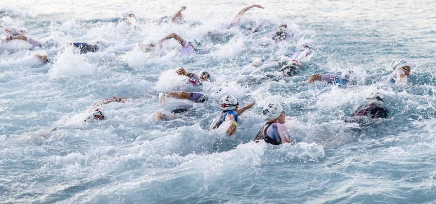 2026 IRONMAN 70.3 World Championship in Nice: Swim Start Athletes competing in the 2026 VinFast IRONMAN 70.3 World Championship in Nice, France; Nice, Promenade des Anglais, Alpes-Maritimes, Provence-Alpes-Côte d Azur, France IKW_9205