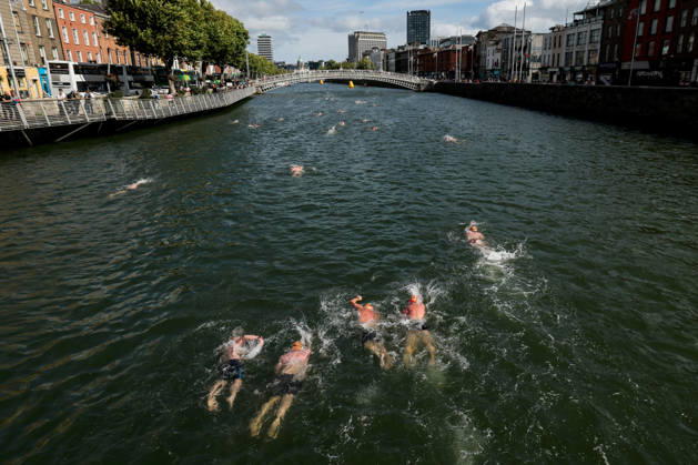 REPRO FREE *PRESS RELEASE NO REPRODUCTION FEE* EDITORIAL USE ONLY 106th Dublin City Liffey Swim 2026, River Liffey, Dublin 12 9 2026 A general view of the mens race A general view of the mens race 12 9 2026  Copyright: xx RB2_7496