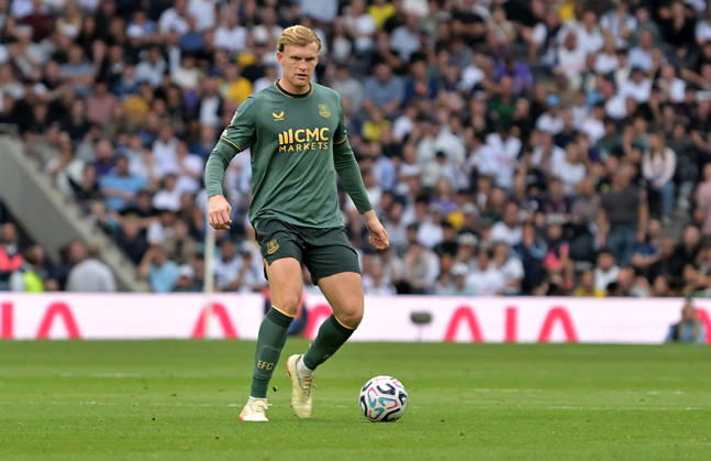 Tottenham Hotspur V Everton. Premier League. Jarrad Branthwaite (Everton) during the Tottenham Hotspur V Everton Premier League match at the Tottenham Hotspur Stadium, London. This Image is for EDITORIAL USE ONLY. Licence required from the Football DataCo for any other use. Tottenham Tottenham Hotspur Stadium UK Copyright: xMartinxDaltonx Spurs_Everton_120926_MD_24