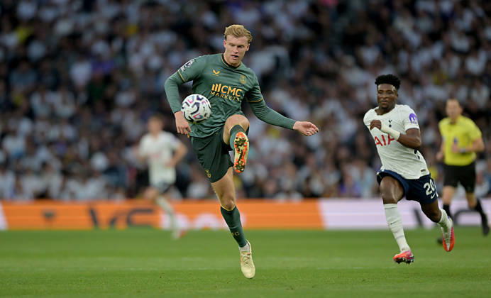 Tottenham Hotspur V Everton. Premier League. Jarrad Branthwaite (Everton) during the Tottenham Hotspur V Everton Premier League match at the Tottenham Hotspur Stadium, London. This Image is for EDITORIAL USE ONLY. Licence required from the Football DataCo for any other use. Tottenham Tottenham Hotspur Stadium UK Copyright: xMartinxDaltonx Spurs_Everton_120926_MD_30