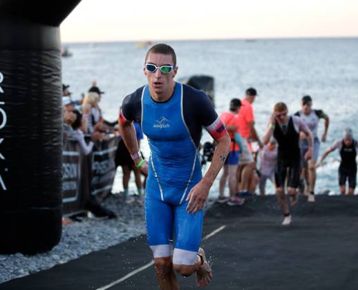 Ironman 70.3 masculin PHOTOPQR NICE MATIN Dylan Meiffret ; Nice ; 13 09 2026 ; Ironman 70.3 masculin, départ natation et, sortie d eau. Vélo départ Nice; September 13, 2026; Men s Ironman 70.3: swim start and swim exit; bike start. Nice France  Copyright: xPHOTOPQR NICExMATIN MAXPPPxDylanxMeiffretx 20260913NIM1612 20260913NIM1612