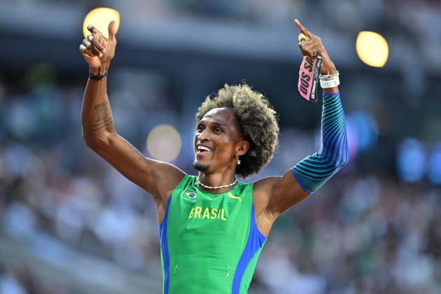 World Athletics Ultimate Championship - Budapest: Day Three BUDAPEST, HUNGARY - SEPTEMBER 13: Alison dos Santos of Brazil celebrates his victory in men s 400m hurdles final during the World Athletics Ultimate Championship at the Gyula Zsivotzky National Athletics Centre, in Budapest, Hungary on September 13, 2026. Mustafa Yalcin Anadolu Budapest Hungary. Editorial use only. Please get in touch for any other usage.  Copyright: x2026xAnadoluxMustafaxYalcinx