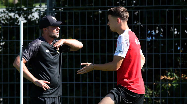 Fußball, 1. BL, VfB Stuttgart, Training