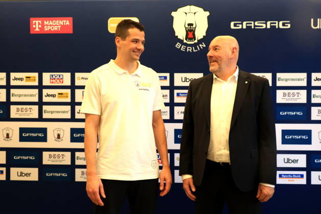 September 15, 2026, GER, DEU, Germany Eisbären Captain Kai Wissmann, Head Coach Eric Dubois Eisbären Berlin nordphoto GmbH Engler Berlin GASAG Berlin Germany Copyright: xNordphotox xEnglerx