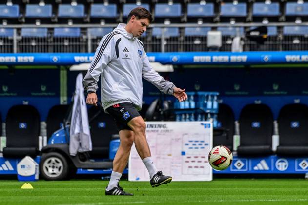 Fußball, Hamburger SV, Trainer Merlin Polzin verlängert Vertrag bis 2029 - Archivbilder